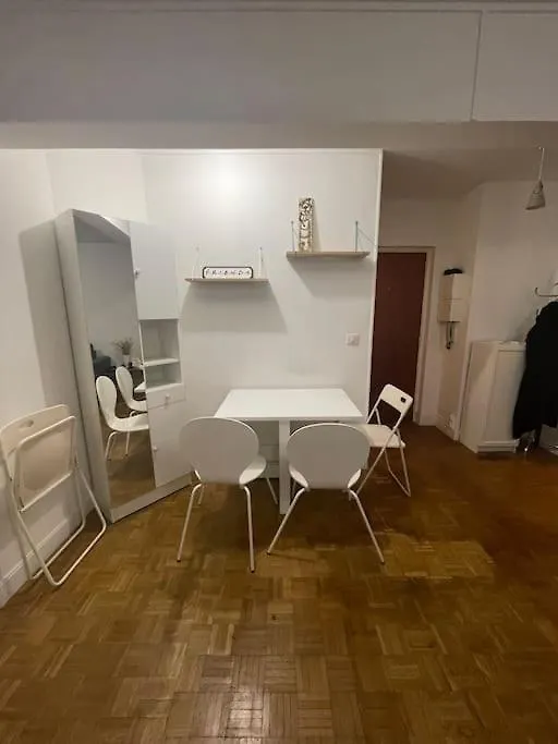 2 Pieces Paris Centre Apartment